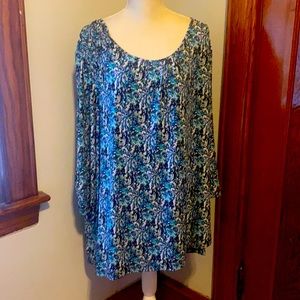 Avenue - Scoop Neck Tunic with puckered shoulders - 30/32